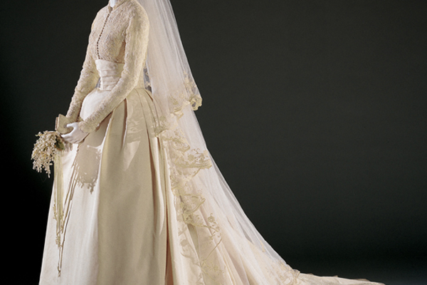 Grace Kelly wedding gown